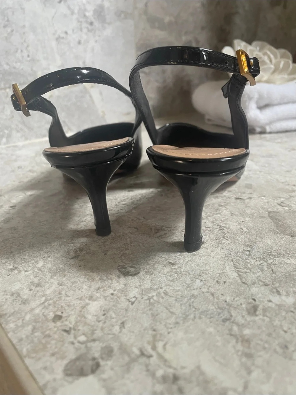 Franco Sarto Black Patent Slingback Pointed Pumps - Picture 2 of 3